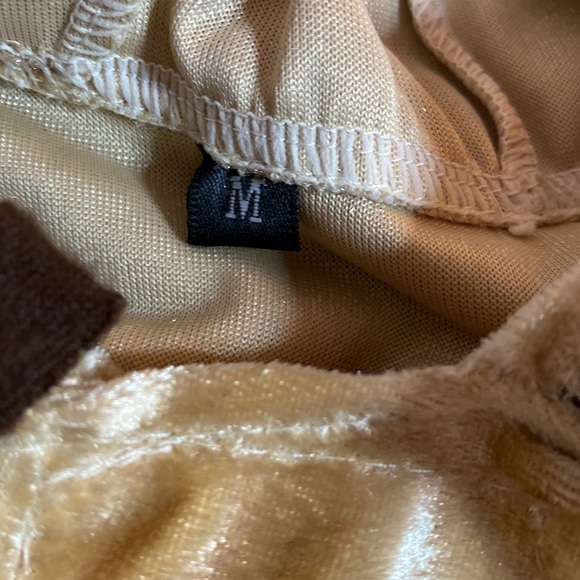 Velour Lion Costume - Picture 4 of 6